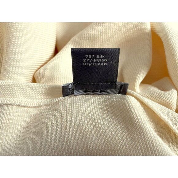 Ann Taylor Pale Yellow Silk Blend V-Neck Button Front Top Half Sleeve Sz M - Picture 6 of 6